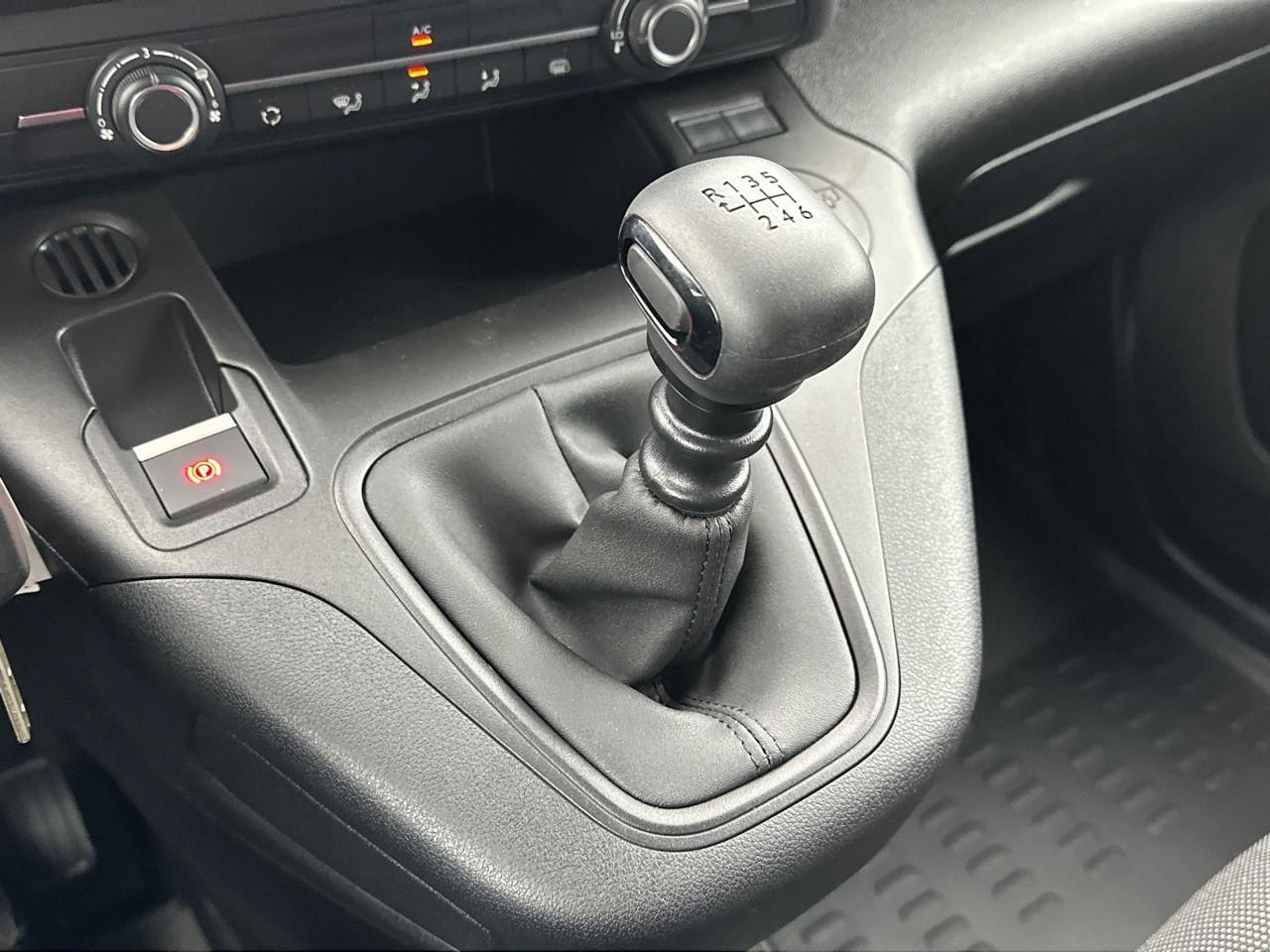 Citroën Berlingo van m diesel 100 ch manuelle — photo 29