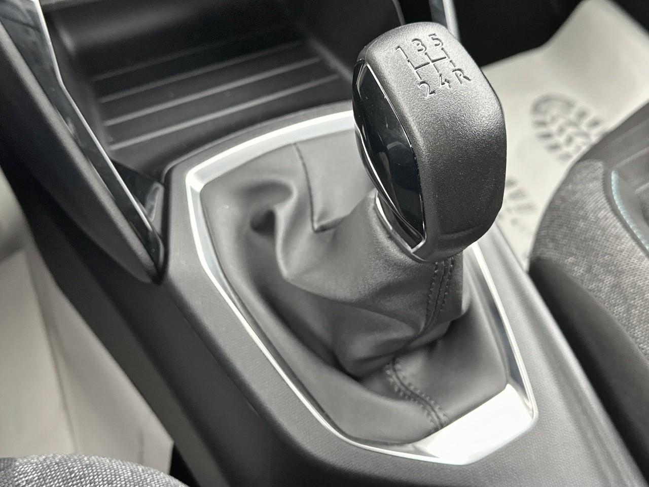 Peugeot 208 puretech 75 s&s bvm5 style — photo 29