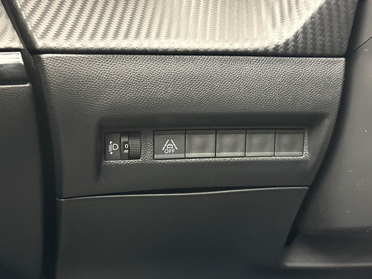 Peugeot 2008 puretech 100 s&s bvm6 allure pack — photo 16