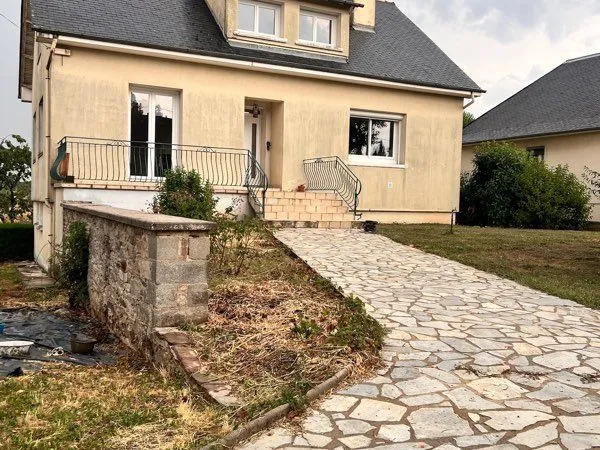 Maison à louer 4 chambres entièrement rénovée