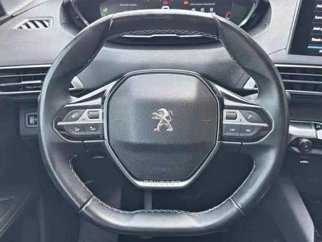 Peugeot 3008 puretech 130ch s&amp;s bvm6 — photo 9