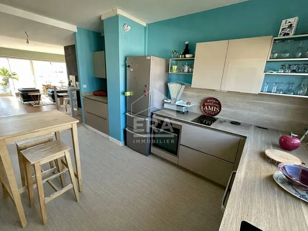 Appartement TOURS - Dernier étage avec vue sur le Cher