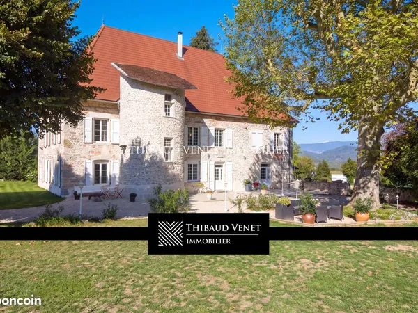 Château 12 pièces 444 m²