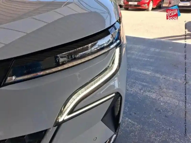 Renault Megane e-tech electric ev60 220ch techno super charge — photo 13