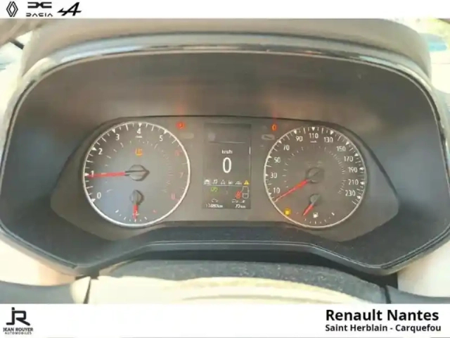 Renault Clio 1.0 tce 90ch evolution — photo 12