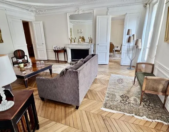 Appartement 5 pièces 130 m²
