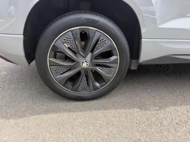 Skoda Karoq 1.5 tsi act 150ch sportline dsg7 — photo 8