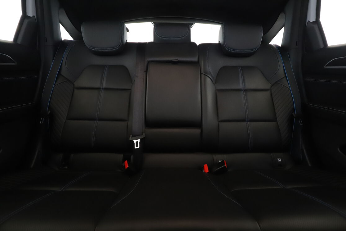 Renault Arkana 1.6 E-Tech Esprit Alpine — photo 14