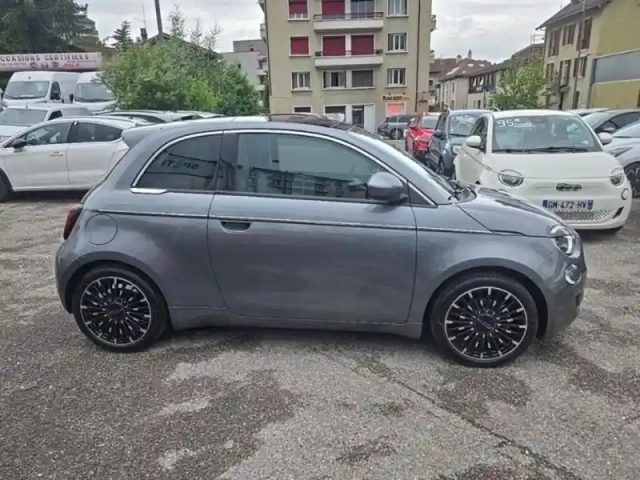 Fiat 500 e 118ch icône plus — photo 4