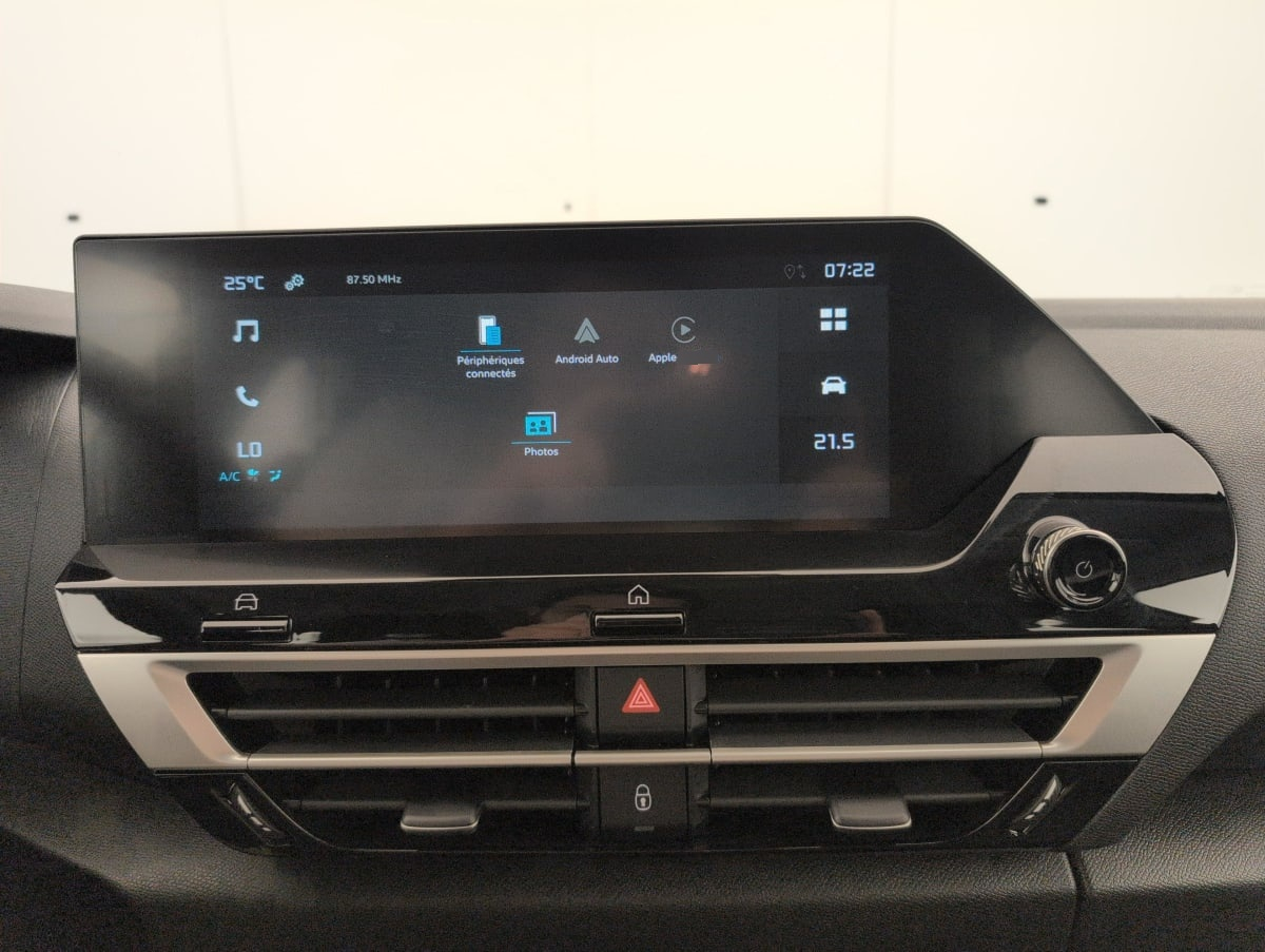 Citroën C4 — photo 18