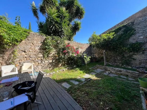 LA PALME - MAISON DE VILLAGE RÉNOVÉE + CHAMBRE D'HÔTES CLÉ EN MAIN - 192 M² - GARAGE - JARDIN - 542 
