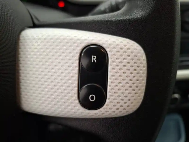 Renault Twingo iii 1.0 sce 70 e6c — photo 37