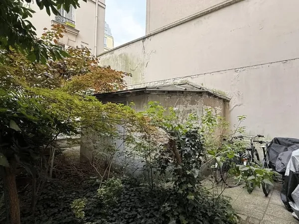 Parking 13 m²