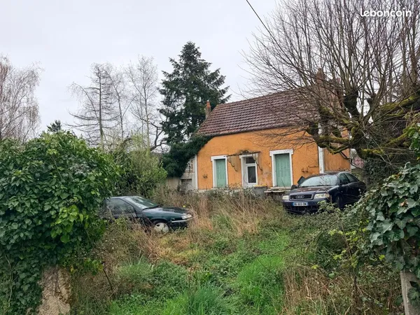 Petite maison de campagne avec grand terrain la perche 18200