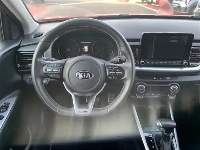 Kia Stonic 1.0 t-gdi 100 ch dct7 — photo 32