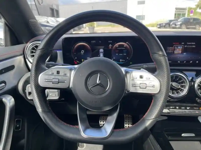 Mercedes Cla 250 e coupé amg line — photo 12