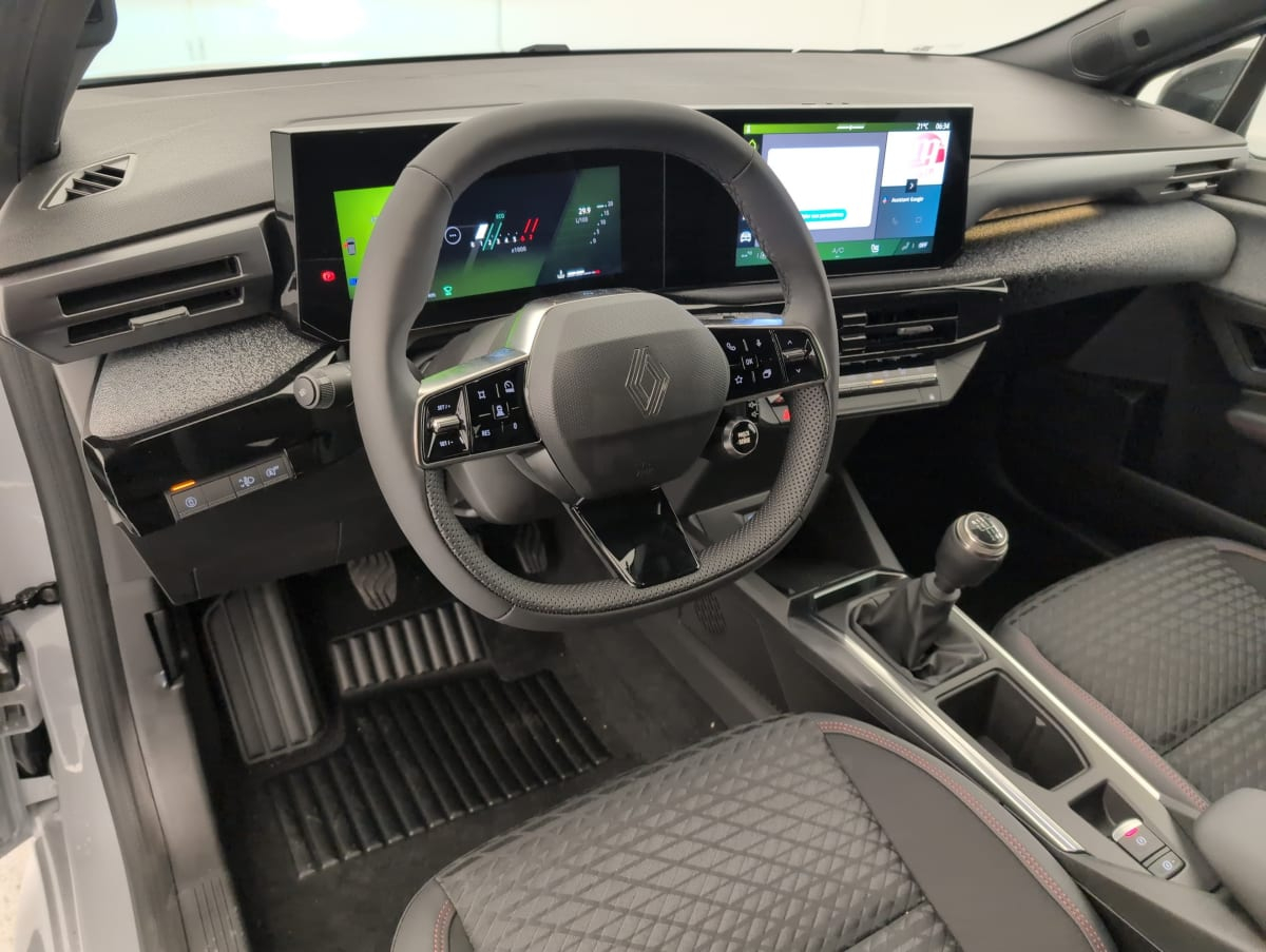 Renault Clio 6 — photo 22