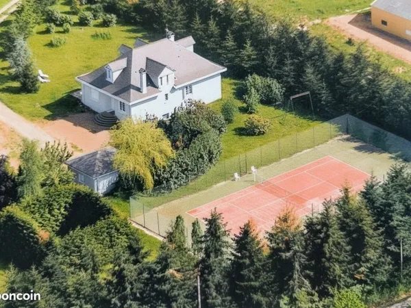 Maison 6 pièces 300 m²