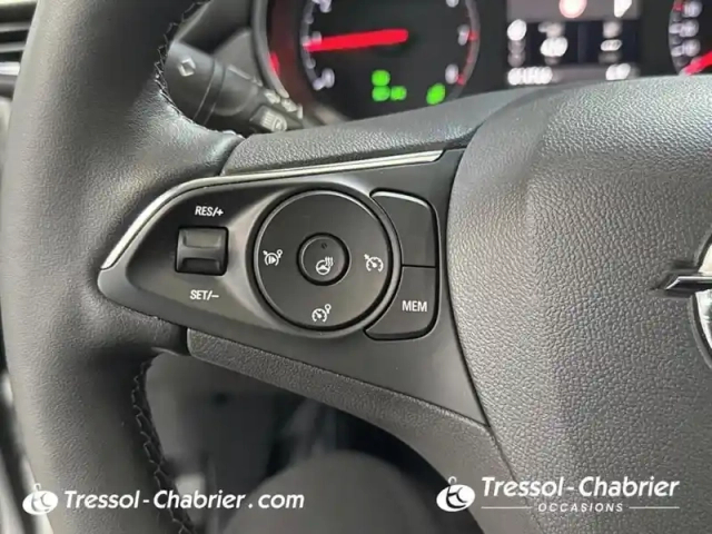 Opel Crossland 1.2 turbo 130 ch bva6 elegance — photo 19