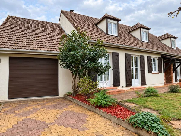 Maison 8 pièces 217 m²