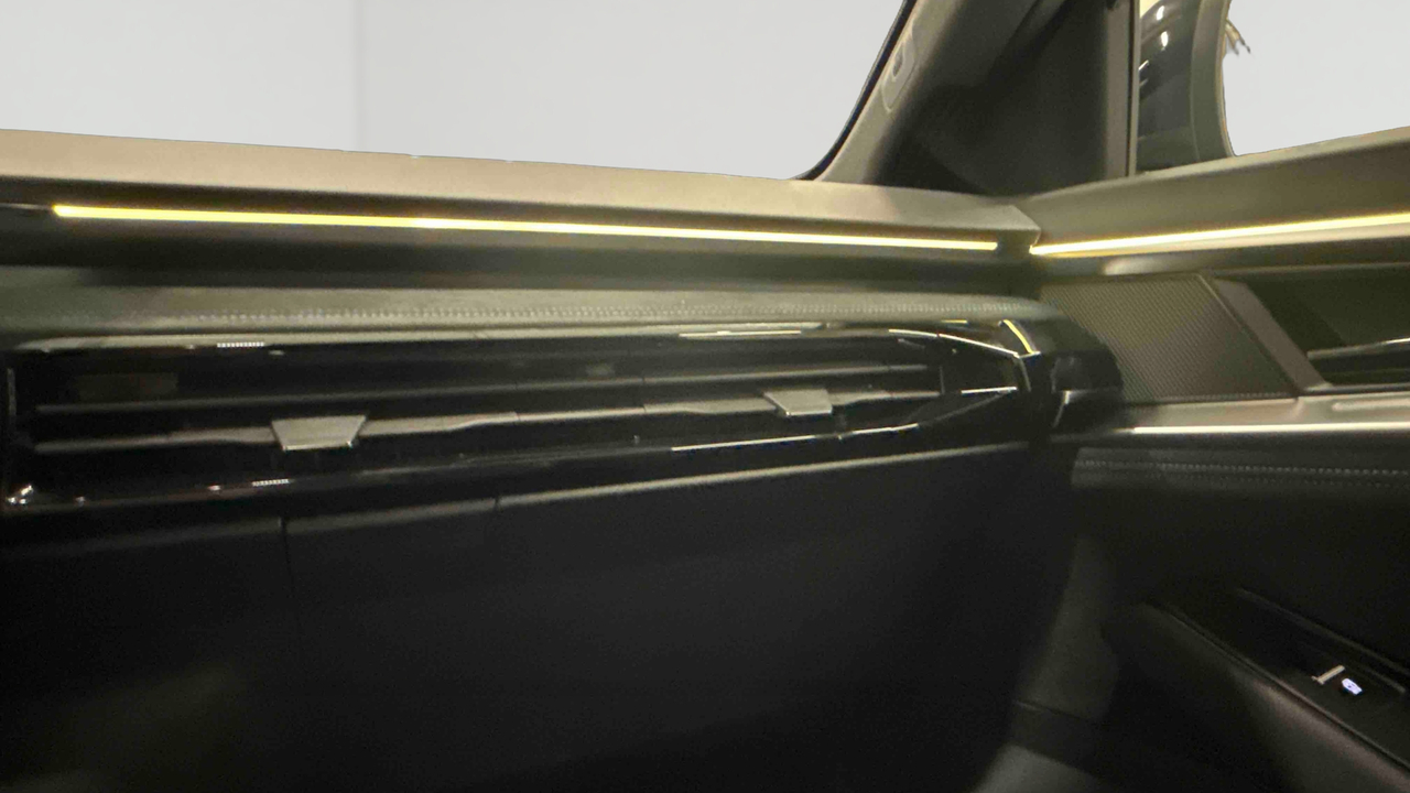 Renault Austral full hybrid E-Tech 200 ch — photo 16