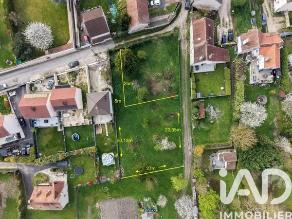 Terrain 796 m²
