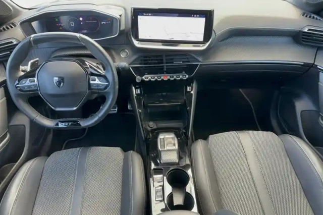 Peugeot 208 hybrid 100 e-dcs6 — photo 12