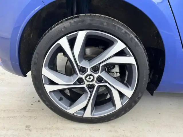 Renault Megane 1.6 e-tech plug-in 160ch rs line suréquipée — photo 22