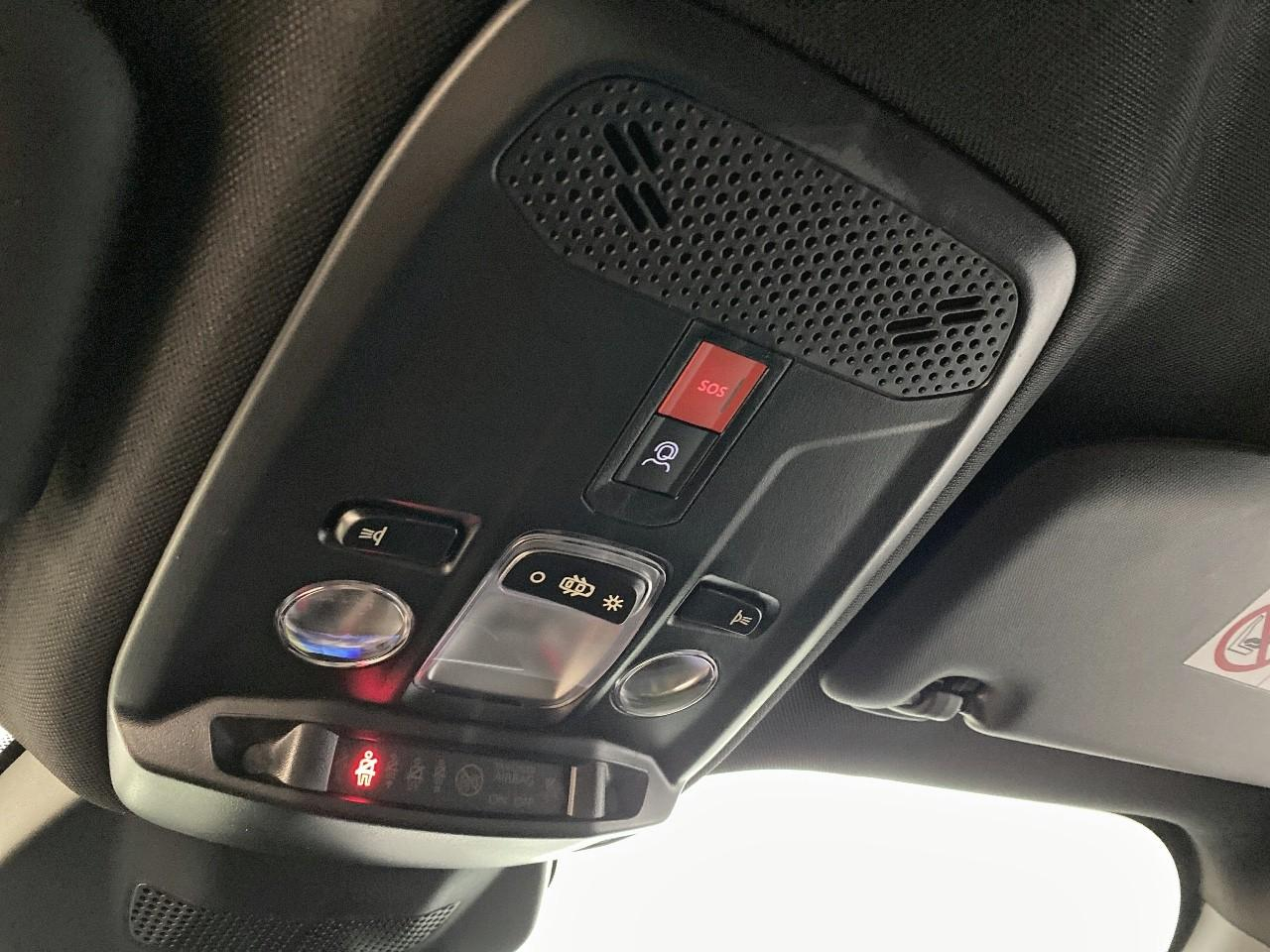 Peugeot 2008 hybrid 145 ch e-dcs6 allure — photo 19