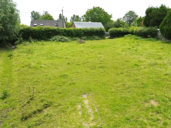 Terrain 5422 m²