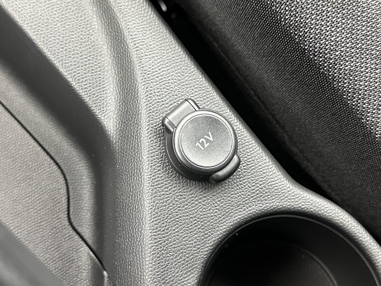 Peugeot 208 puretech 100 s&s bvm6 style — photo 29