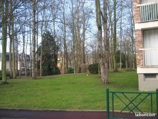 Parking/box 14 m² L'ISLE ADAM