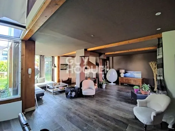 Maison 6 pièces 180 m²