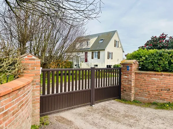 Maison avec vie de plain-pied et sous-sol de 115m2 - LE FRESNE-CAMILLY