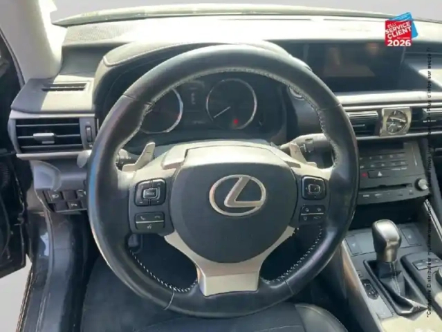Lexus Is 300h euro6d-t — photo 12