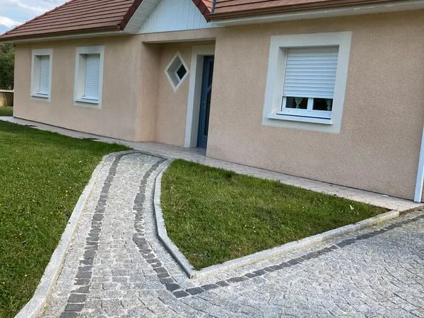 Joli contemporaine, quatre chambres ht de lonsLons