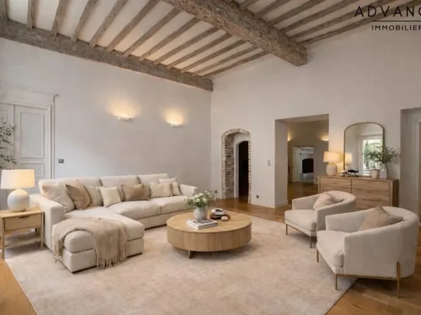 Appartement 6 pièces 209 m²