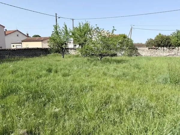 terrain plat avec garage