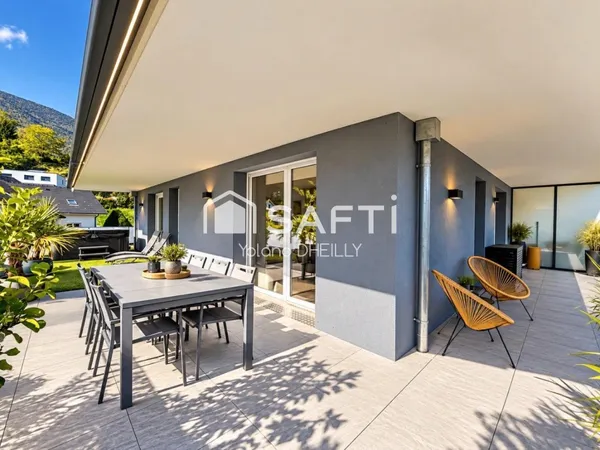 Appartement en attique de type 3 avec terrasse de 62 M²