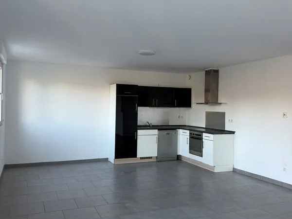Appartement f3 kedange rdc