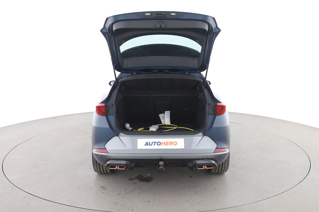Cupra Formentor 1.4 e-Hybrid VZ DSG6 — photo 15