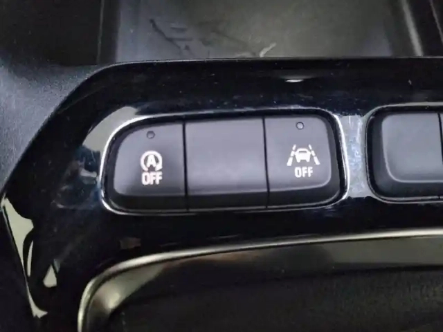 Opel Corsa 1.2 turbo 100 ch bva8 — photo 24