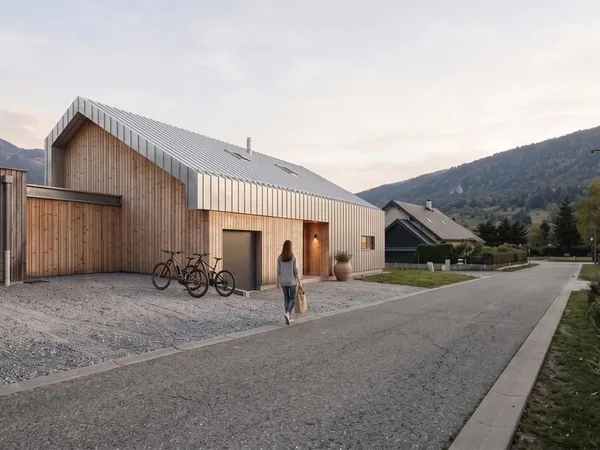 RARE - Maison d'architecte neuve au coeur du village, à 2 minutes à pied de l'école, avec vue impren