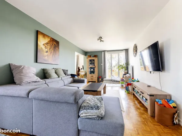 Appartement T4 - vue dégagée avec ravalement énergétique