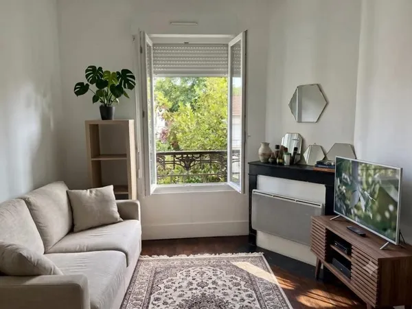T2 À VENDRE - 1ER ÉTAGE - CHOISY-LE-ROI