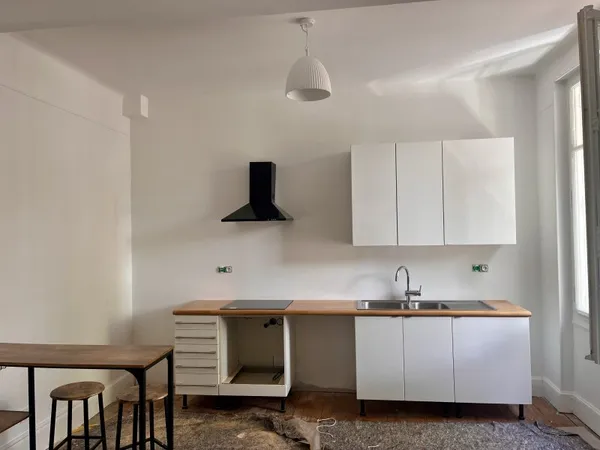 F3 70m2 1er étage avenue Dauphine avec jardin