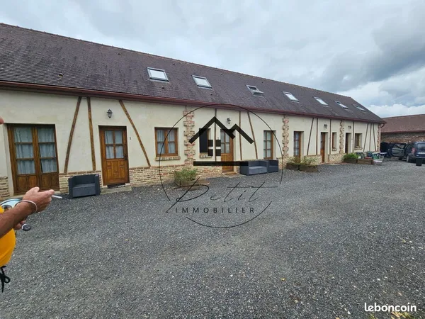 Maison 18 pièces 342 m²
