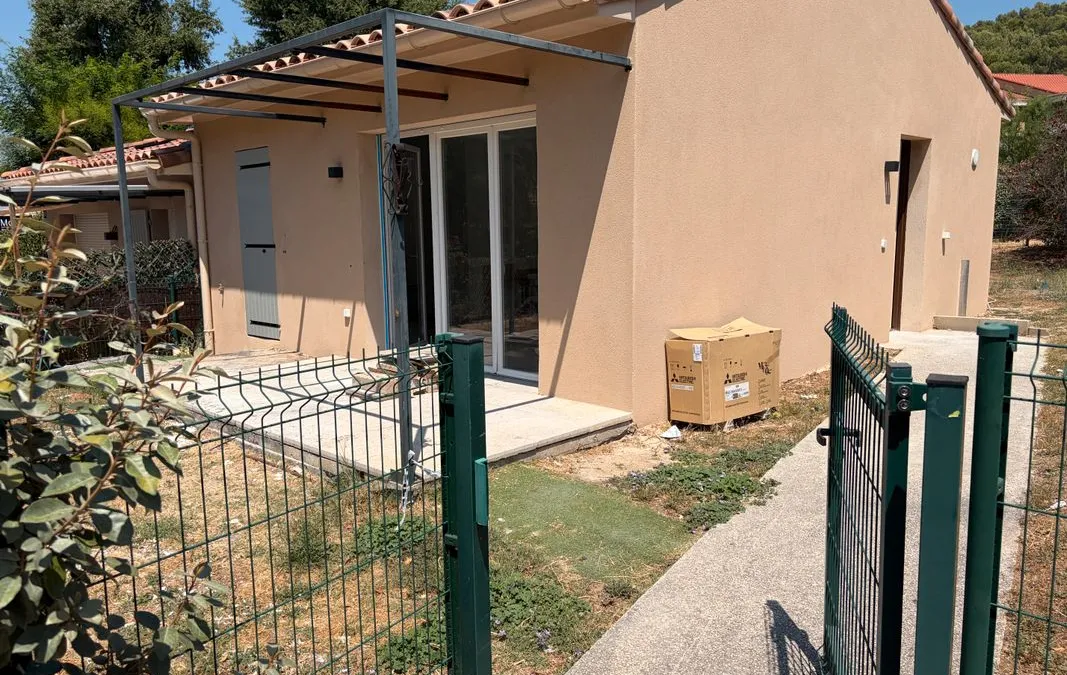 Photo 1