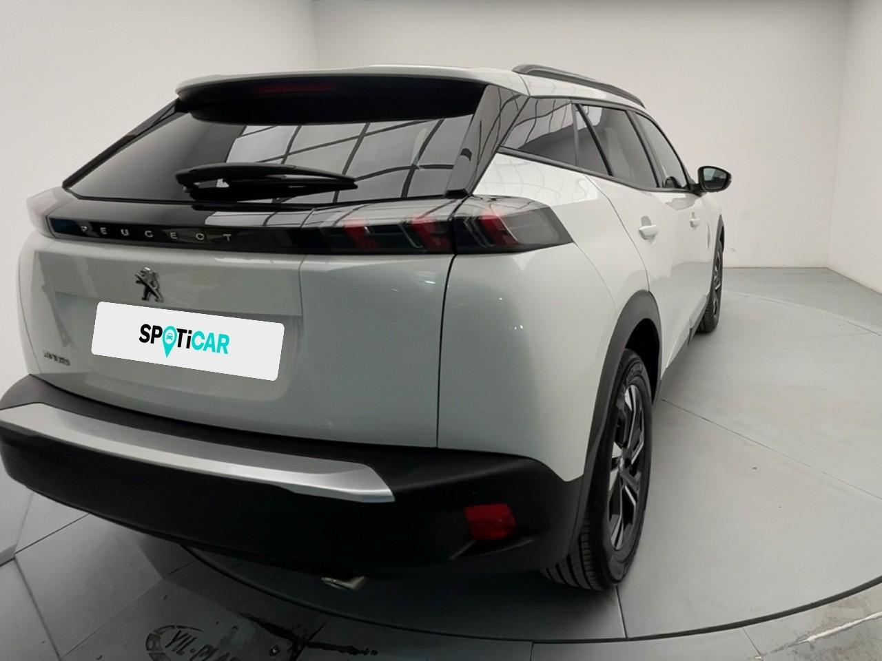Peugeot 2008 bluehdi 130 s&s eat8 allure — photo 5
