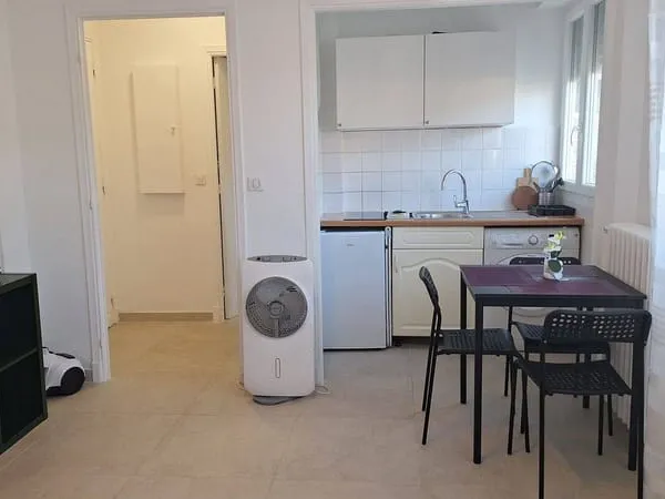Studio 1 pièce 21 m²